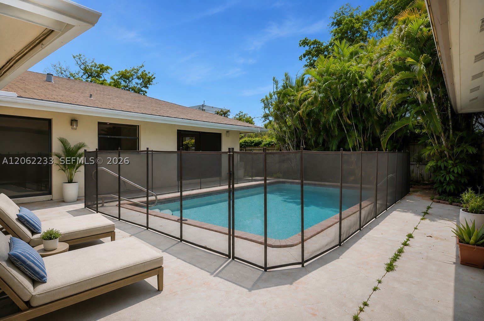 4102 N 51st Ave – photo 2