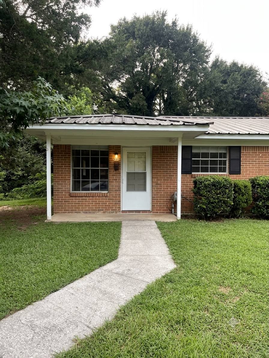 415 Pecan Circle – photo 2