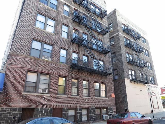 435 72nd St – photo 5