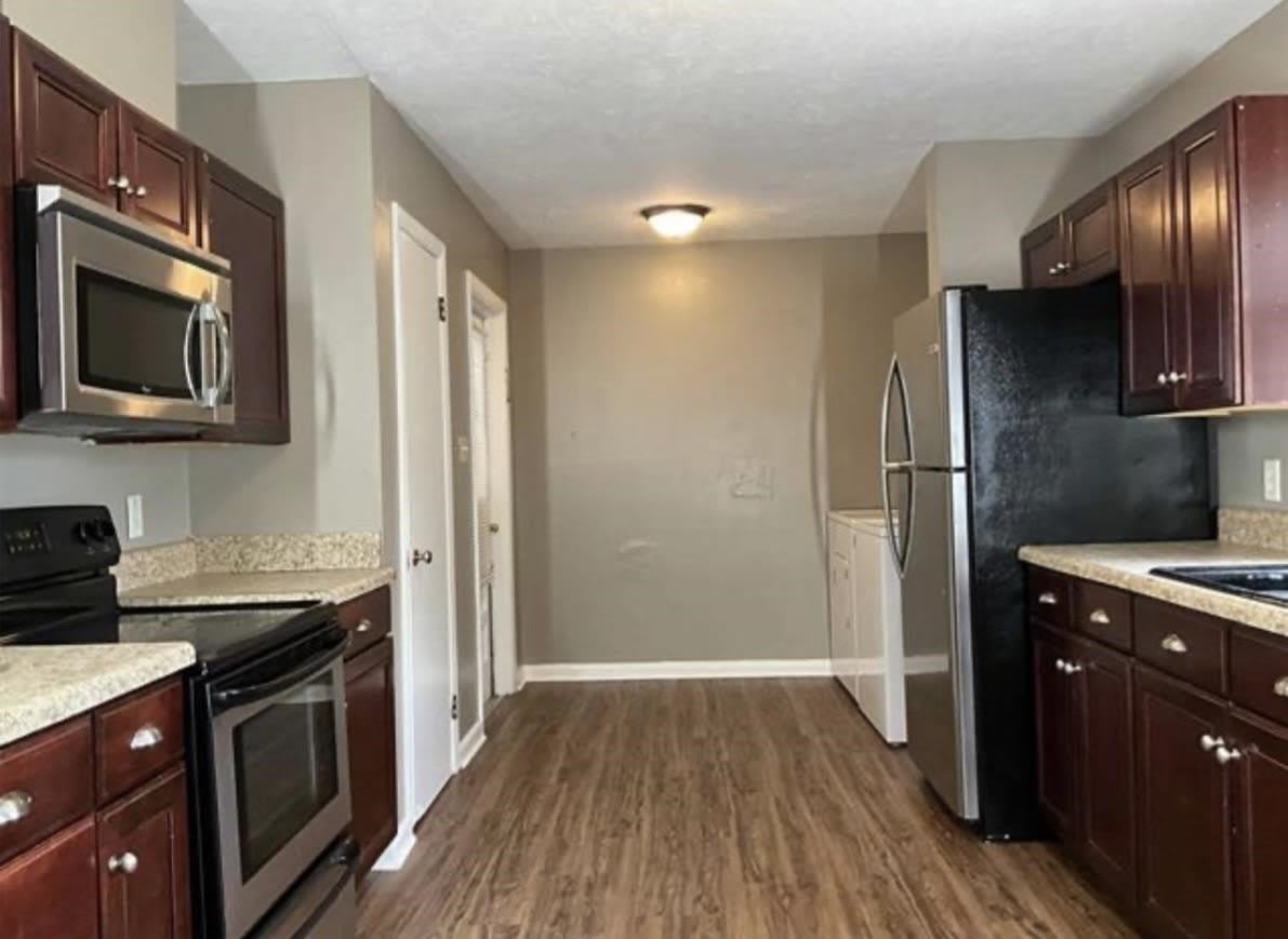 406 Fairbanks Drive – photo 5