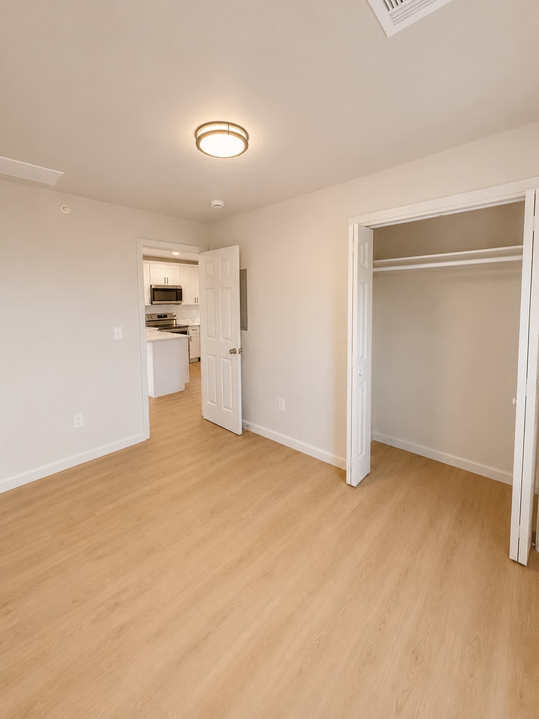 134 Florence St – photo 2