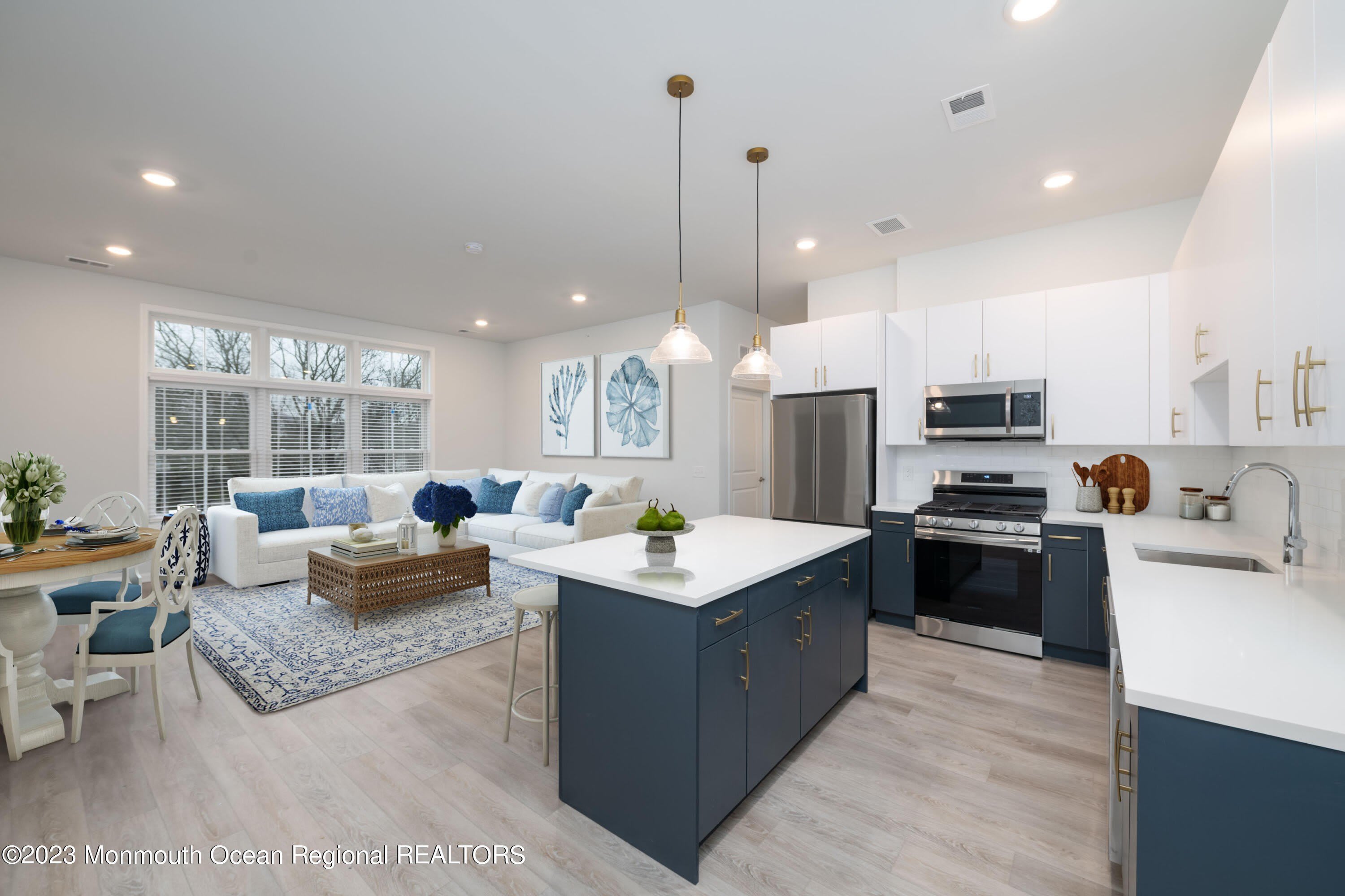 158 First Avenue – photo 1