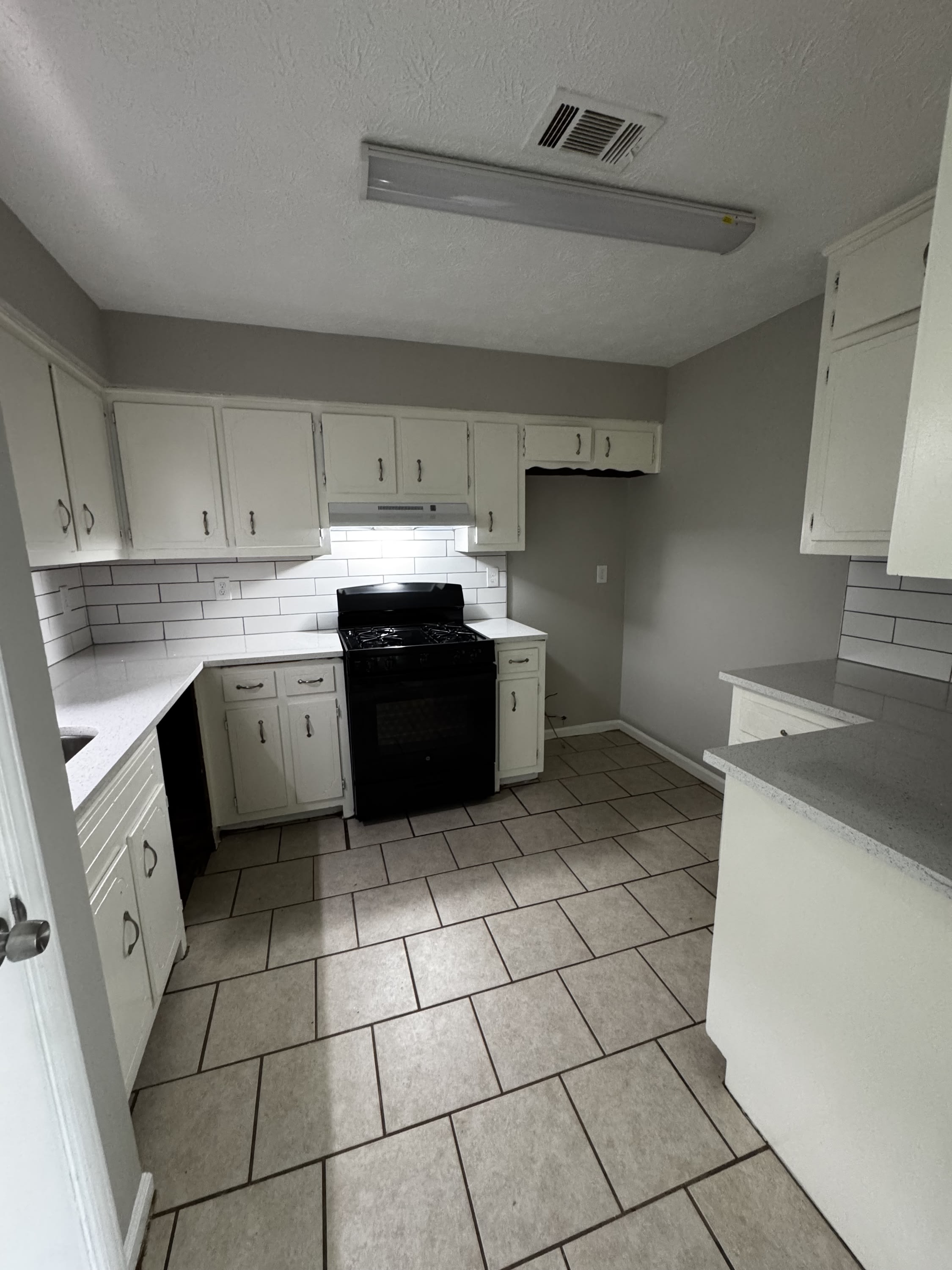 5515 Ceasars Way – photo 4