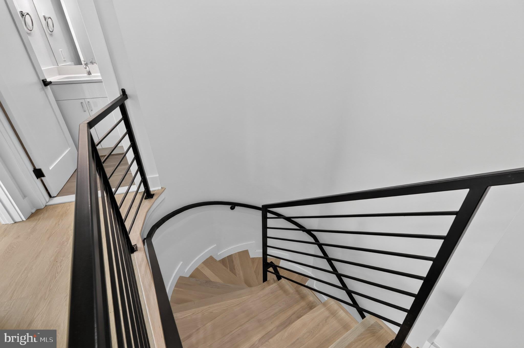 1650 COLUMBIA Road NW – photo 1
