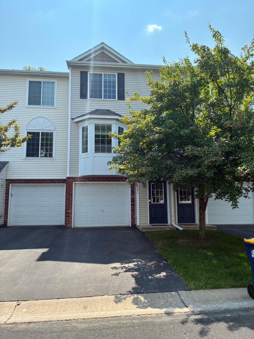 Chanhassen Townhouse – photo 1