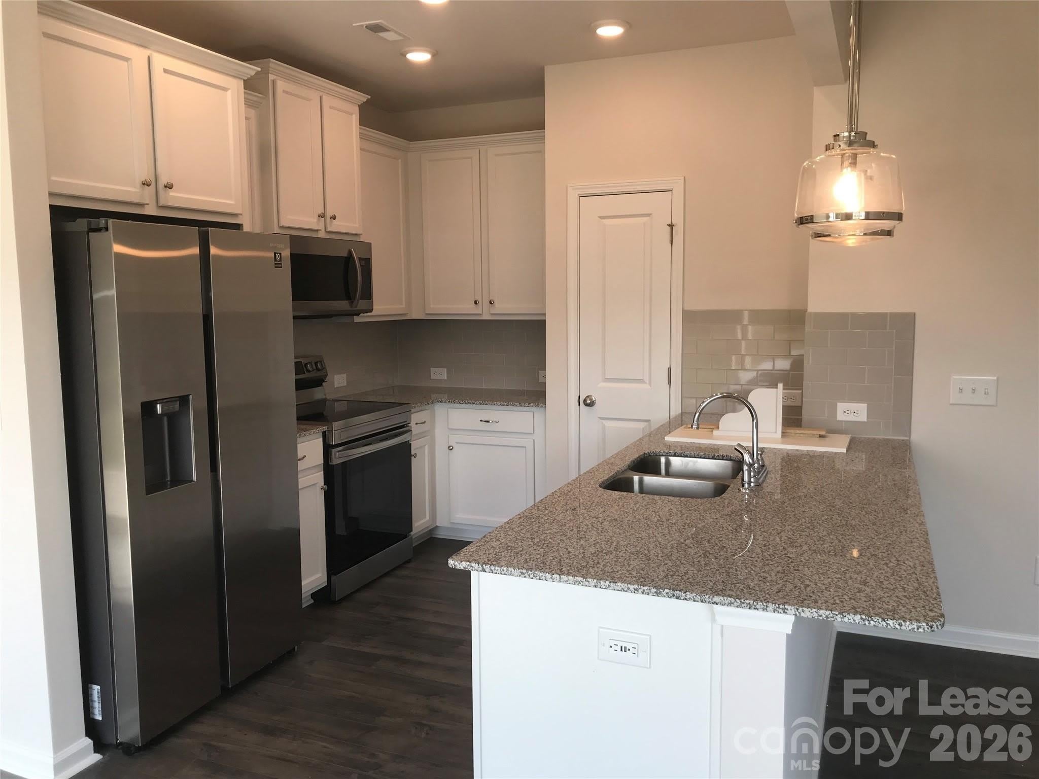 8113 Sheffield Drive – photo 3