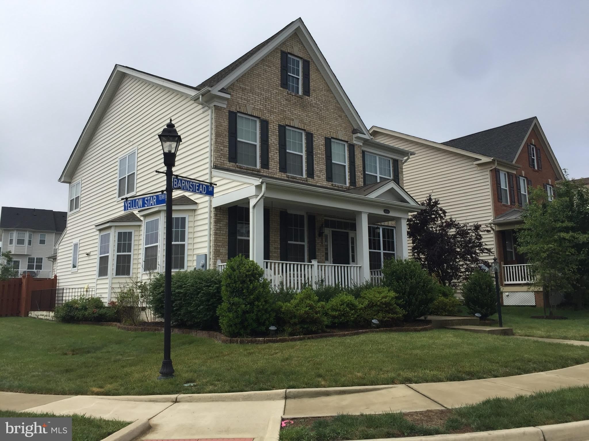 43165 BARNSTEAD Drive – photo 1