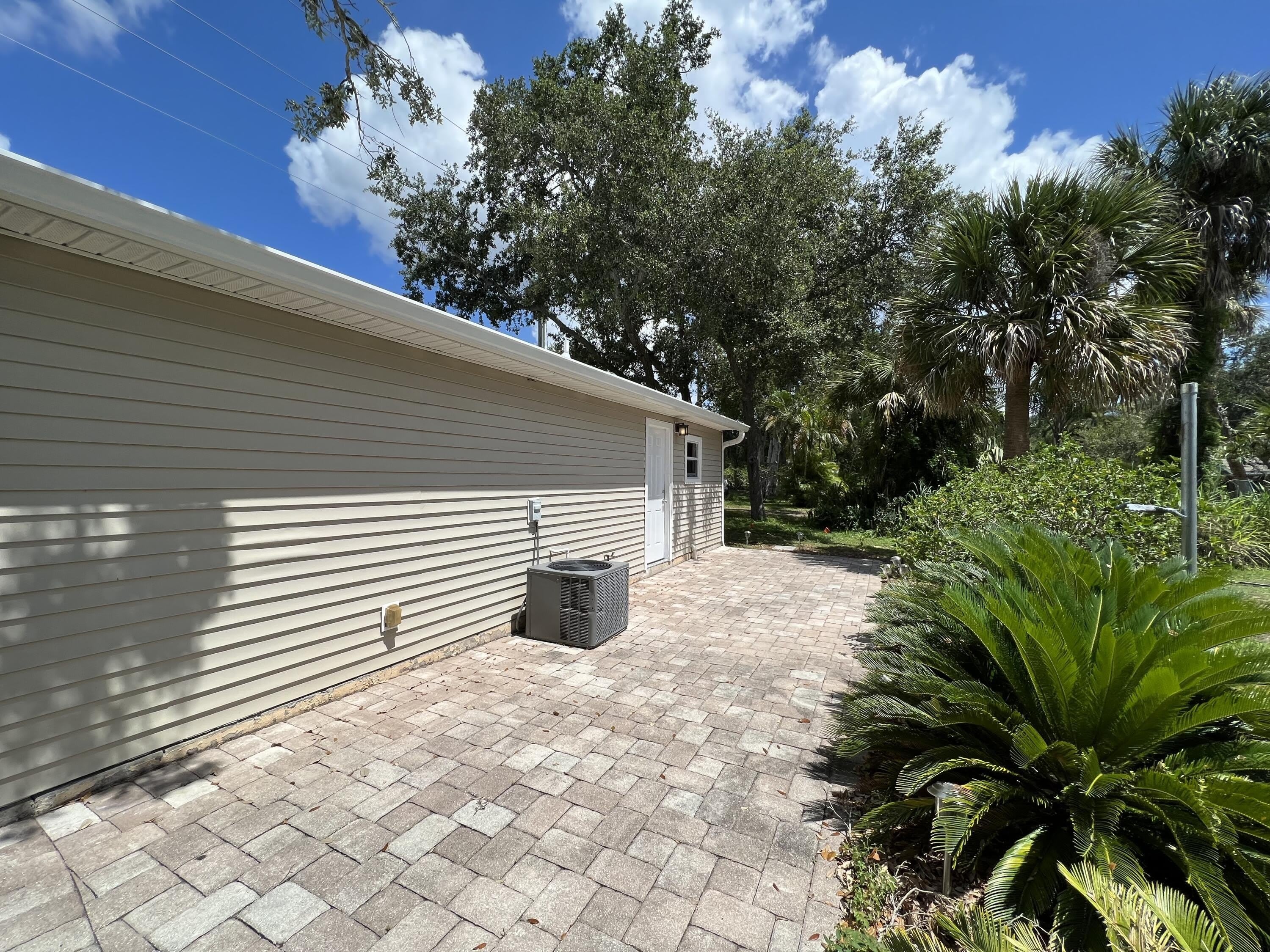 944 Louisiana Avenue – photo 2