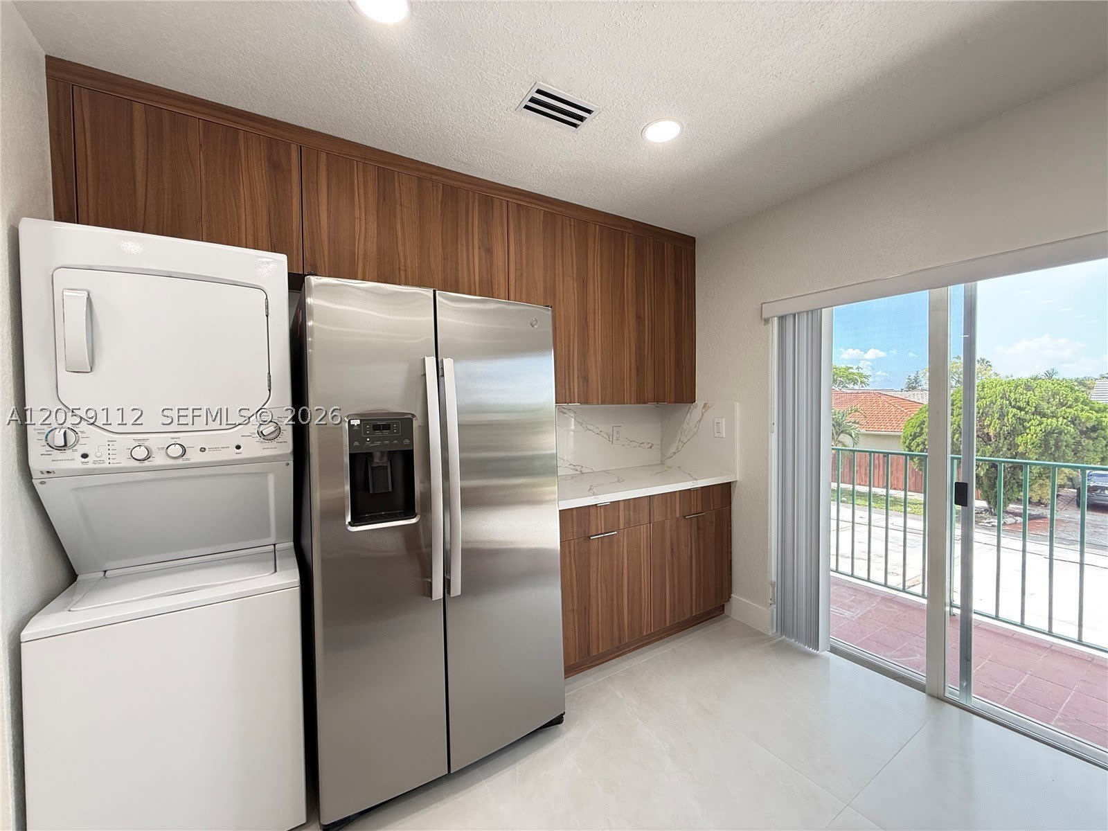 3514 W 76Th St – photo 2