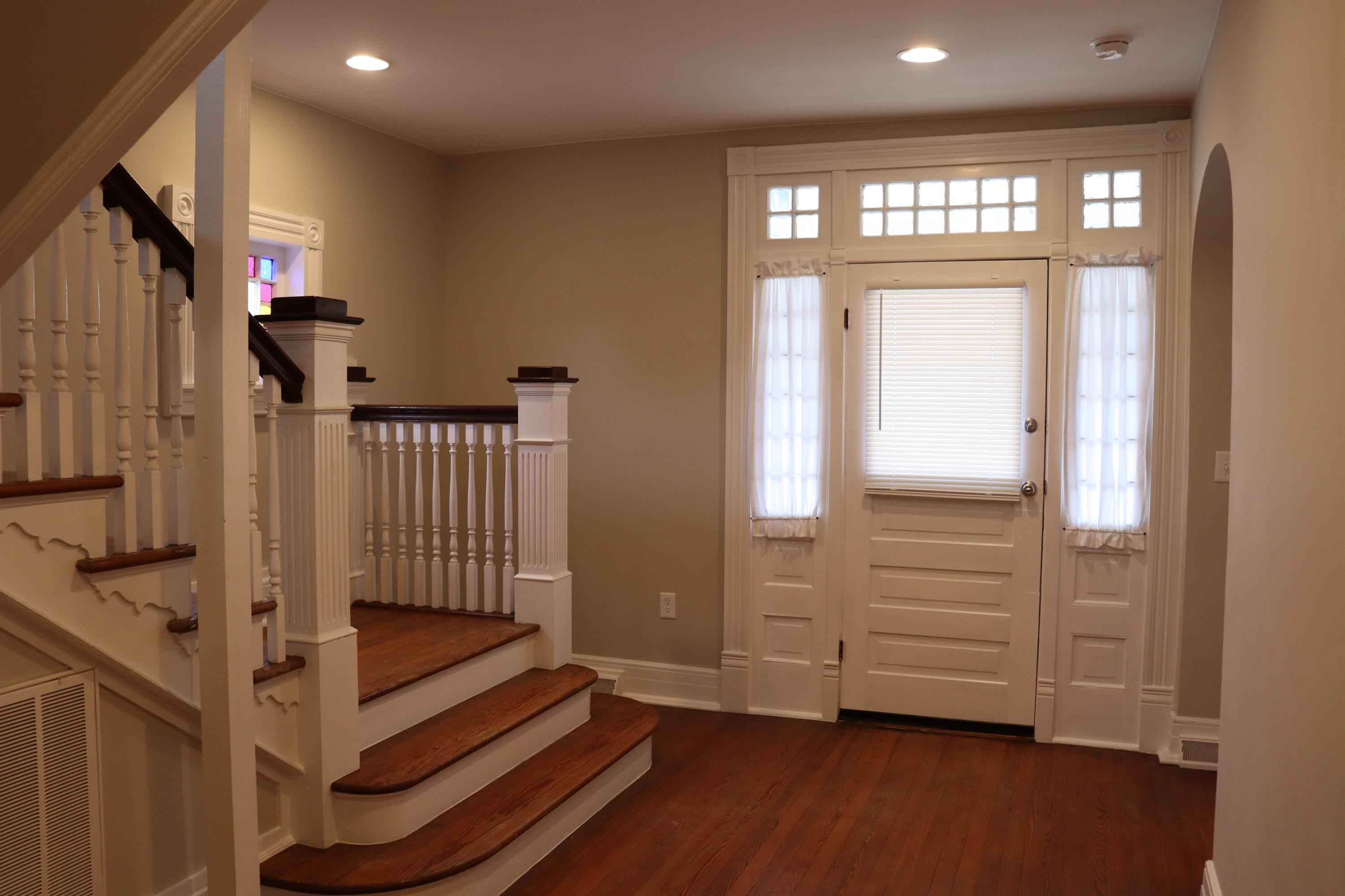 381 Main Street – photo 1