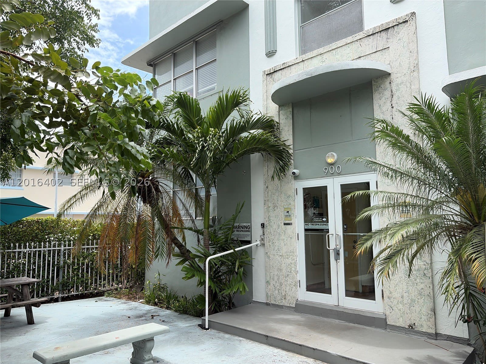 900 Jefferson Ave – photo 2