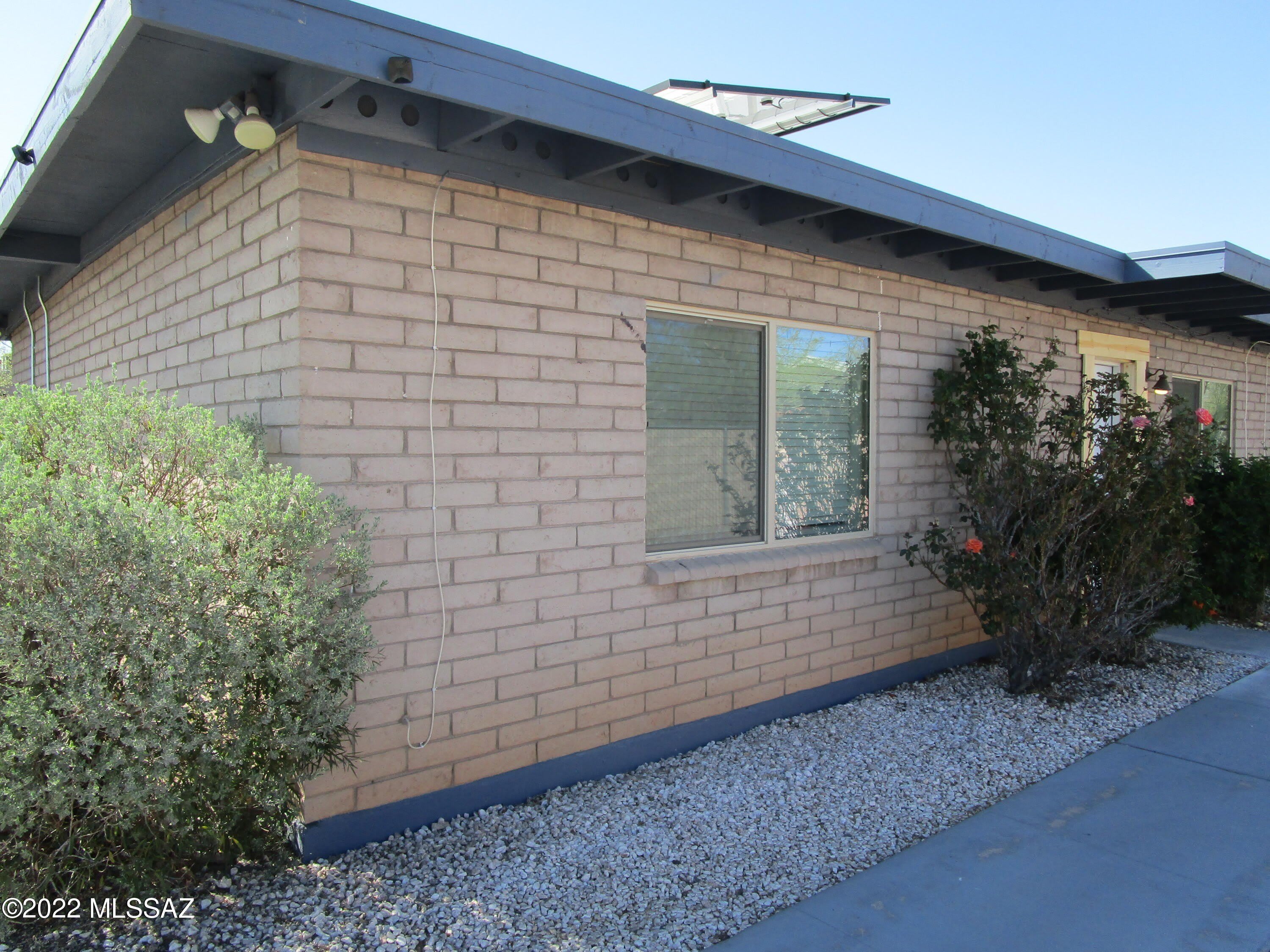 1627 E 13Th Street – photo 2