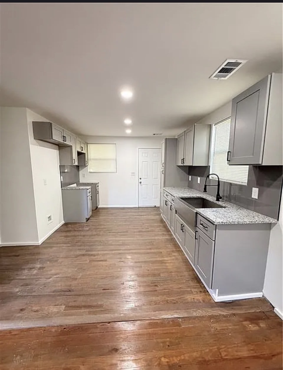 3145 Locke Drive Southeast – photo 2