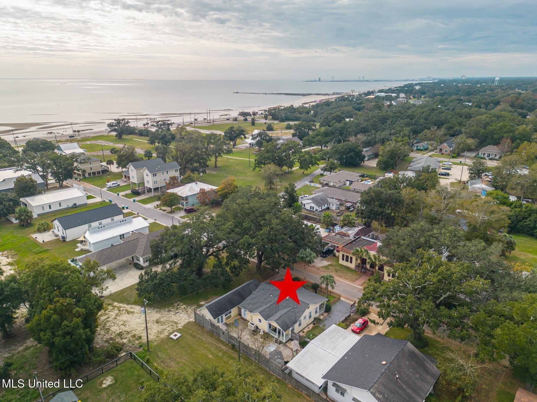176 Markham Drive lot: Bungalow – photo 2