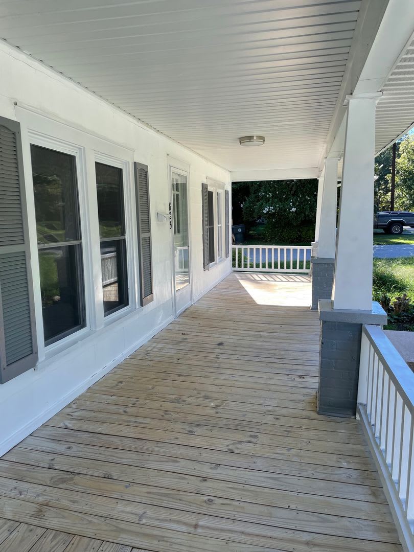 2-3 BED, 1 BATH HOME WITH WRAP AROUND PORCH! – photo 3