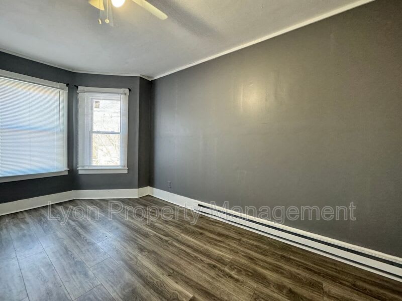108 Winsor St – photo 4