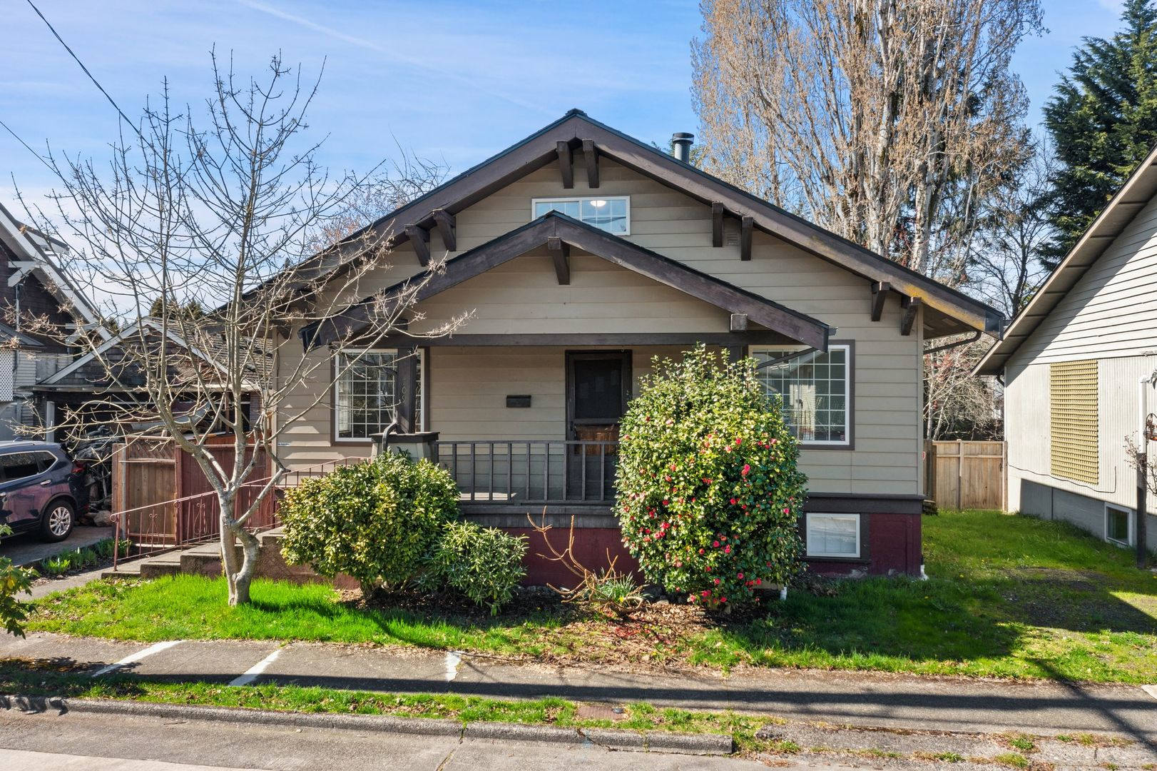 Tri-Level Home with Fenced Yard in West Bremerton – photo 1