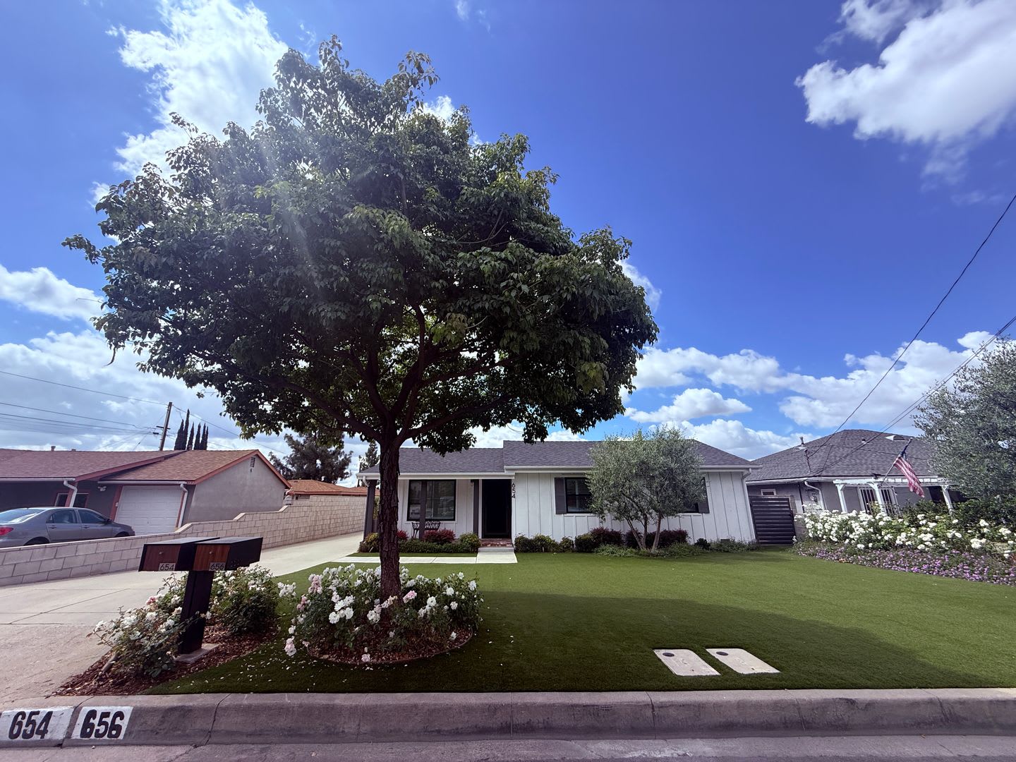 ***Just Reduced*** 5-Bedroom, 2-Bathroom home located in Azusa, CA! – photo 1