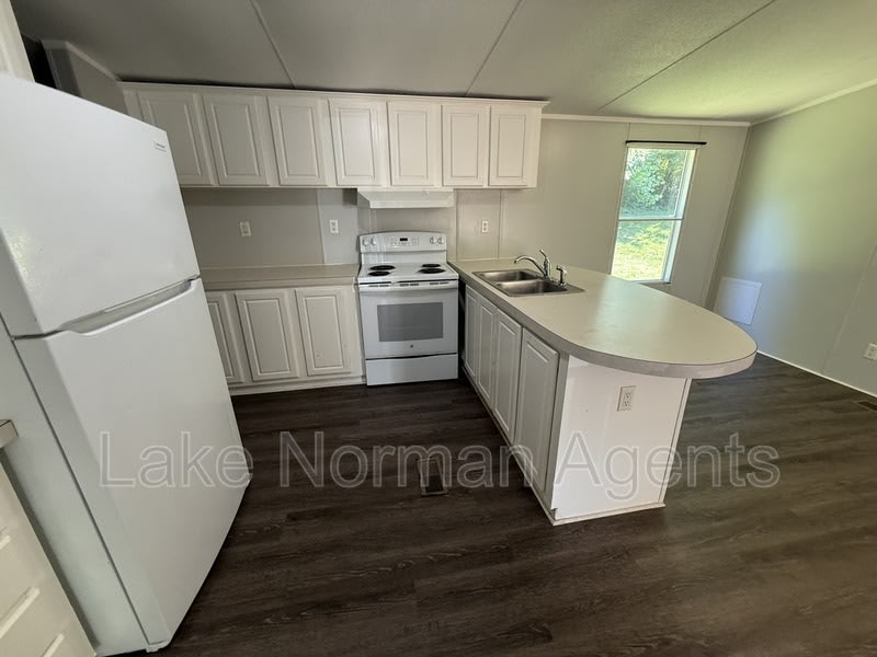 1121 McRee Heights Circle – photo 4