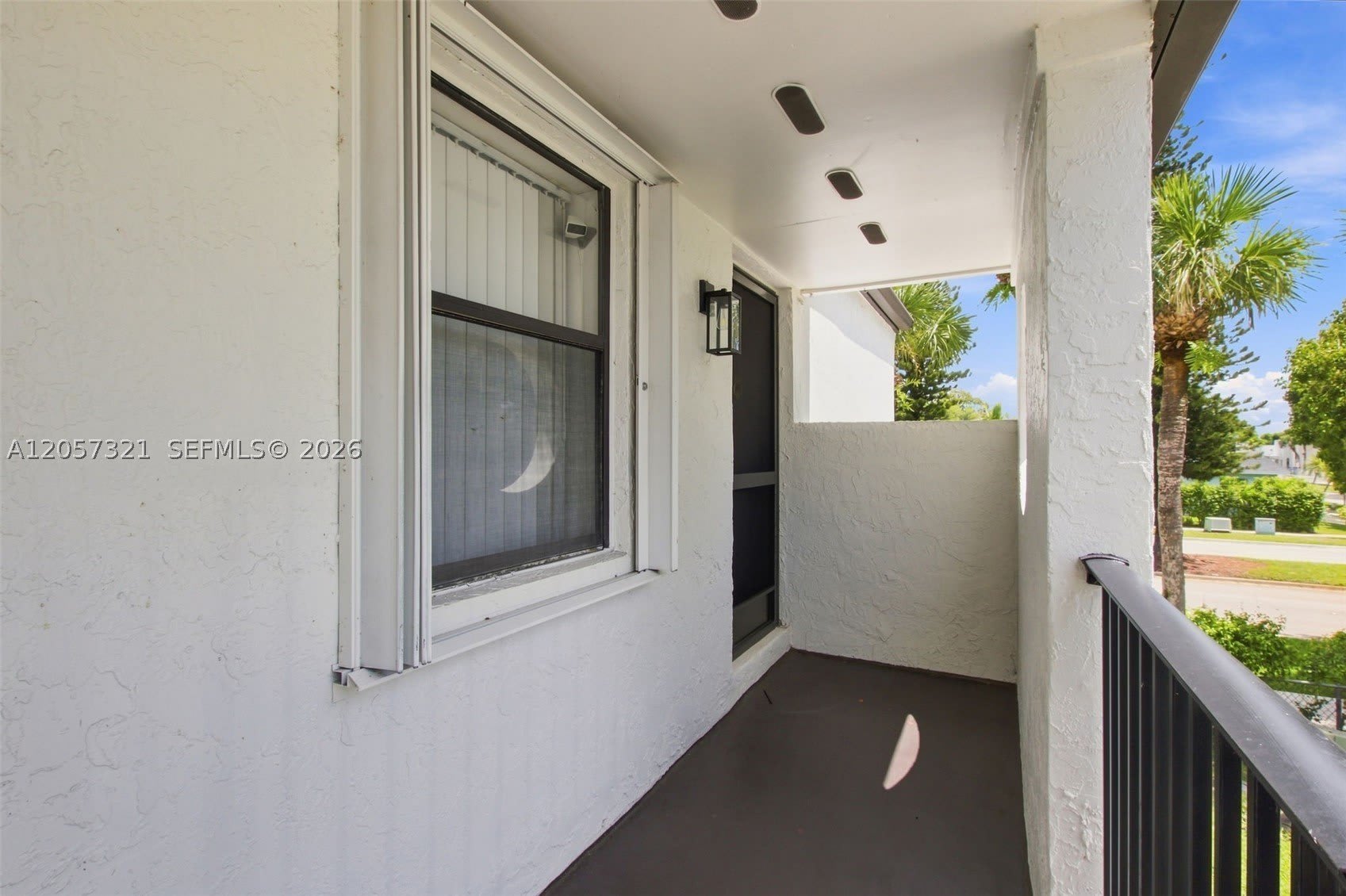 11396 Taft St – photo 4