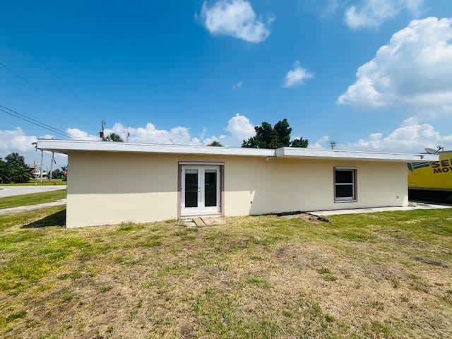 705 East Virginia Avenue – photo 1