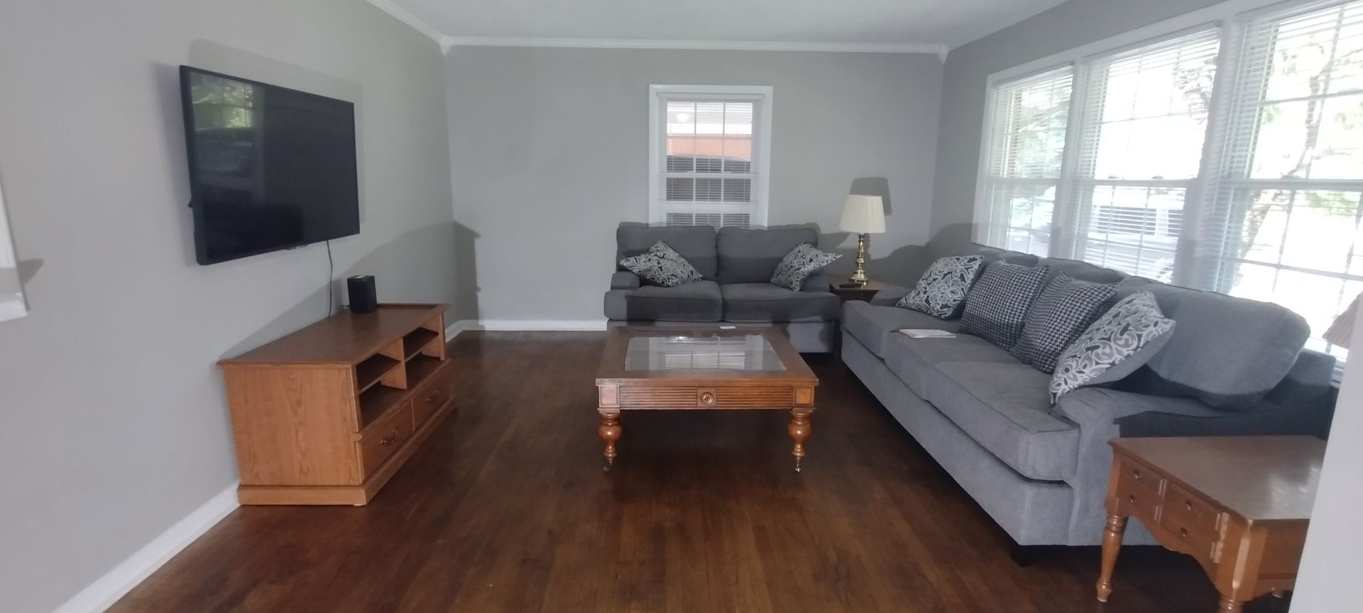 Room in 4 Bedroom Home at Pinedale Dr – photo 4