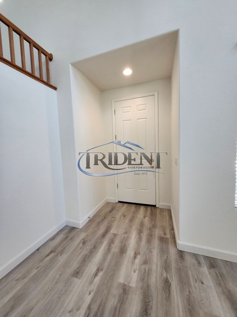 Beautiful 4 bedroom, 2 ½ bath, 2 story house – photo 3