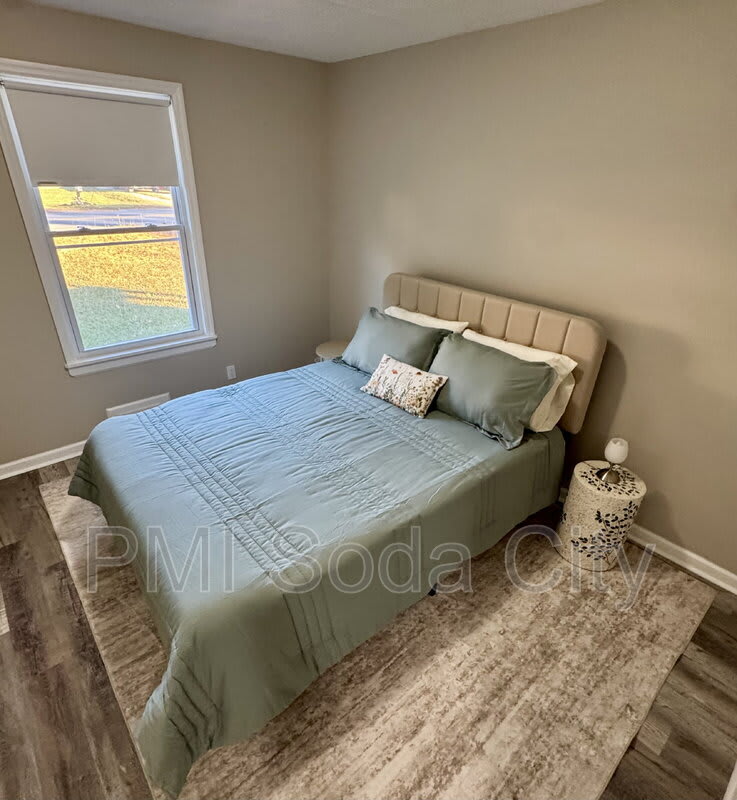 3615 Truman Street – photo 4