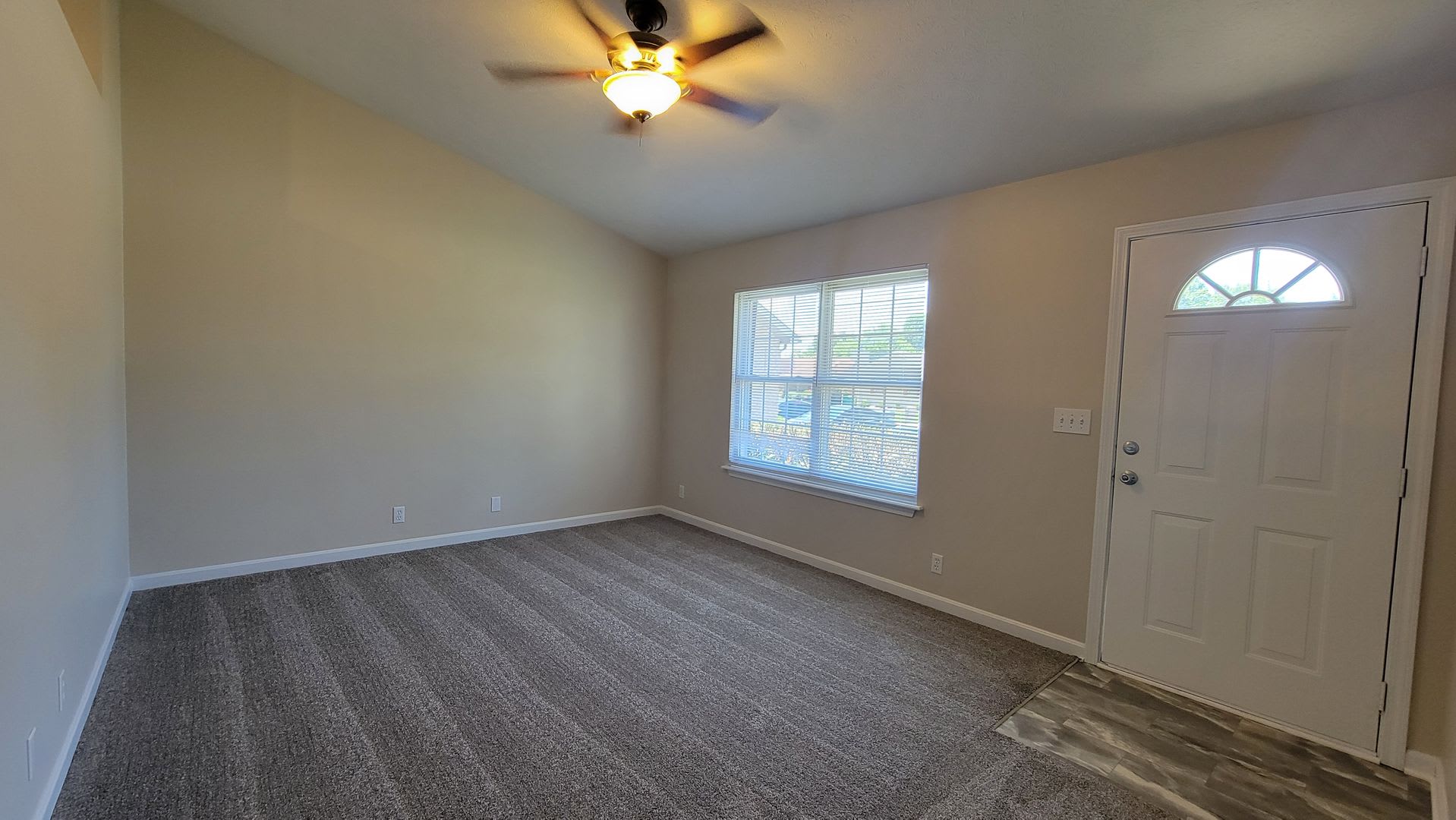 Charming 3-Bedroom, 2-Bath On A Quiet Cul-De-Sac – photo 3