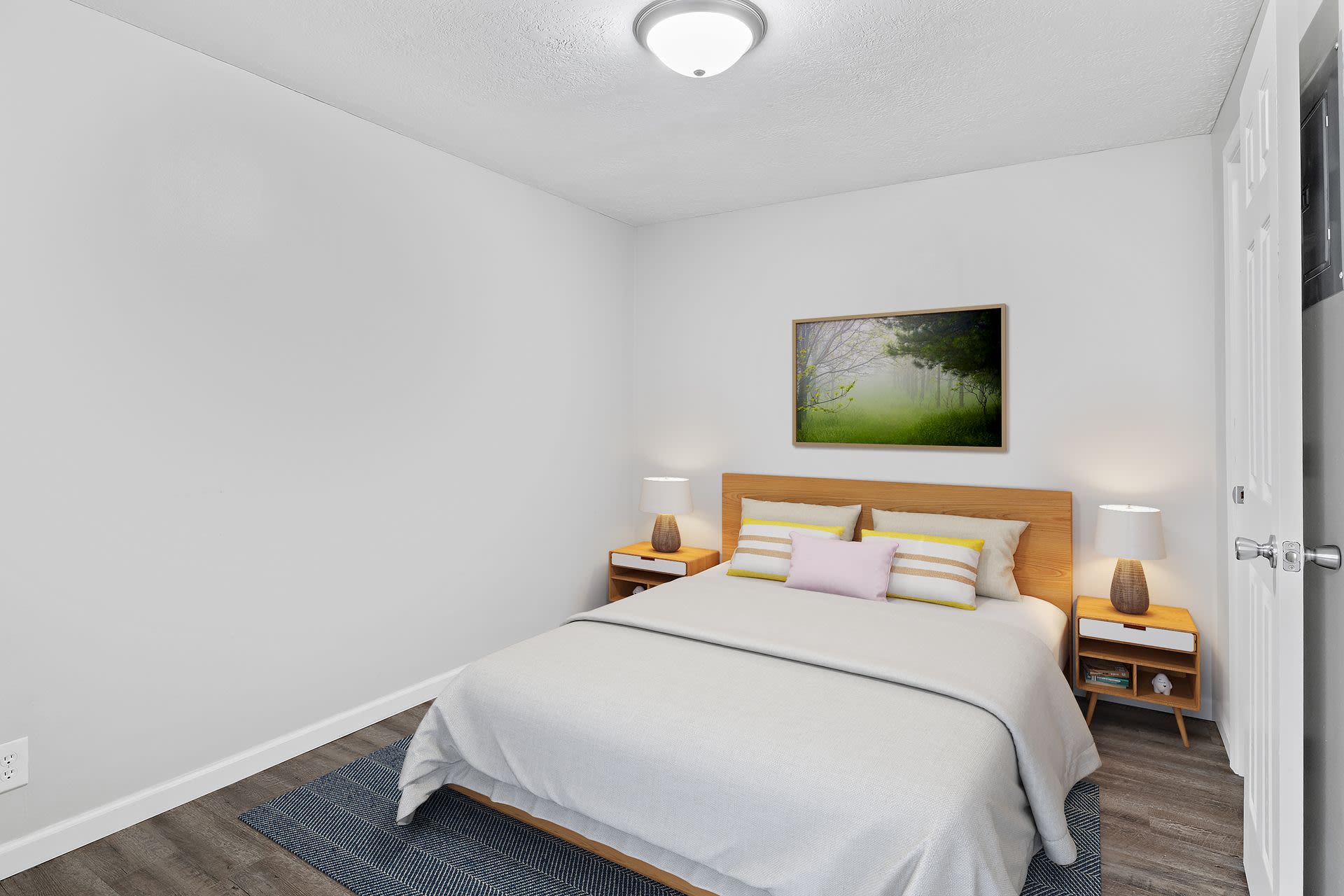 Cole Street Apts: Close to Campus – photo 3