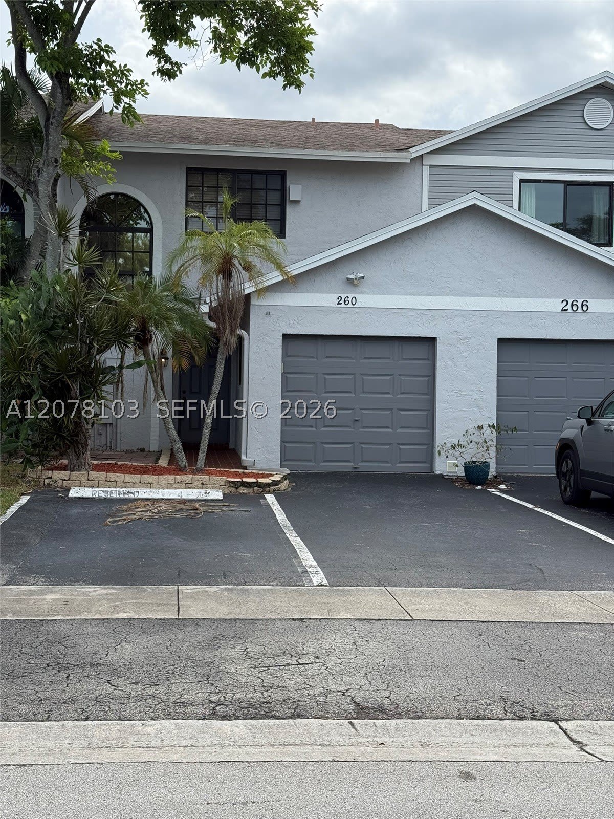 260 NW 106th Ter – photo 1