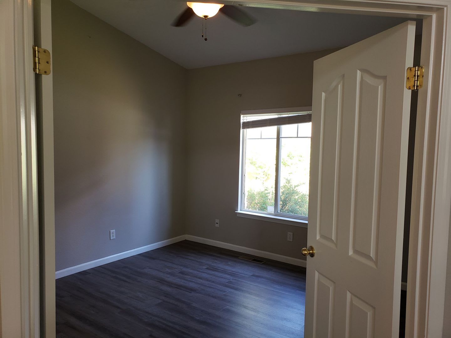 B Three Bedroom Wingfield Springs Home On Corner Lot Br Br – photo 5