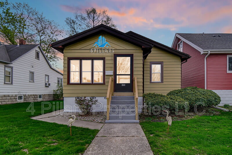 648 Stewart Court – photo 1
