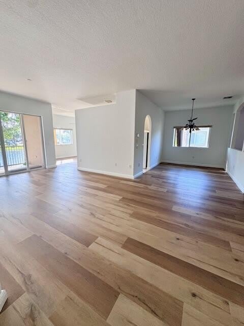 7842 Exeter Boulevard E – photo 2