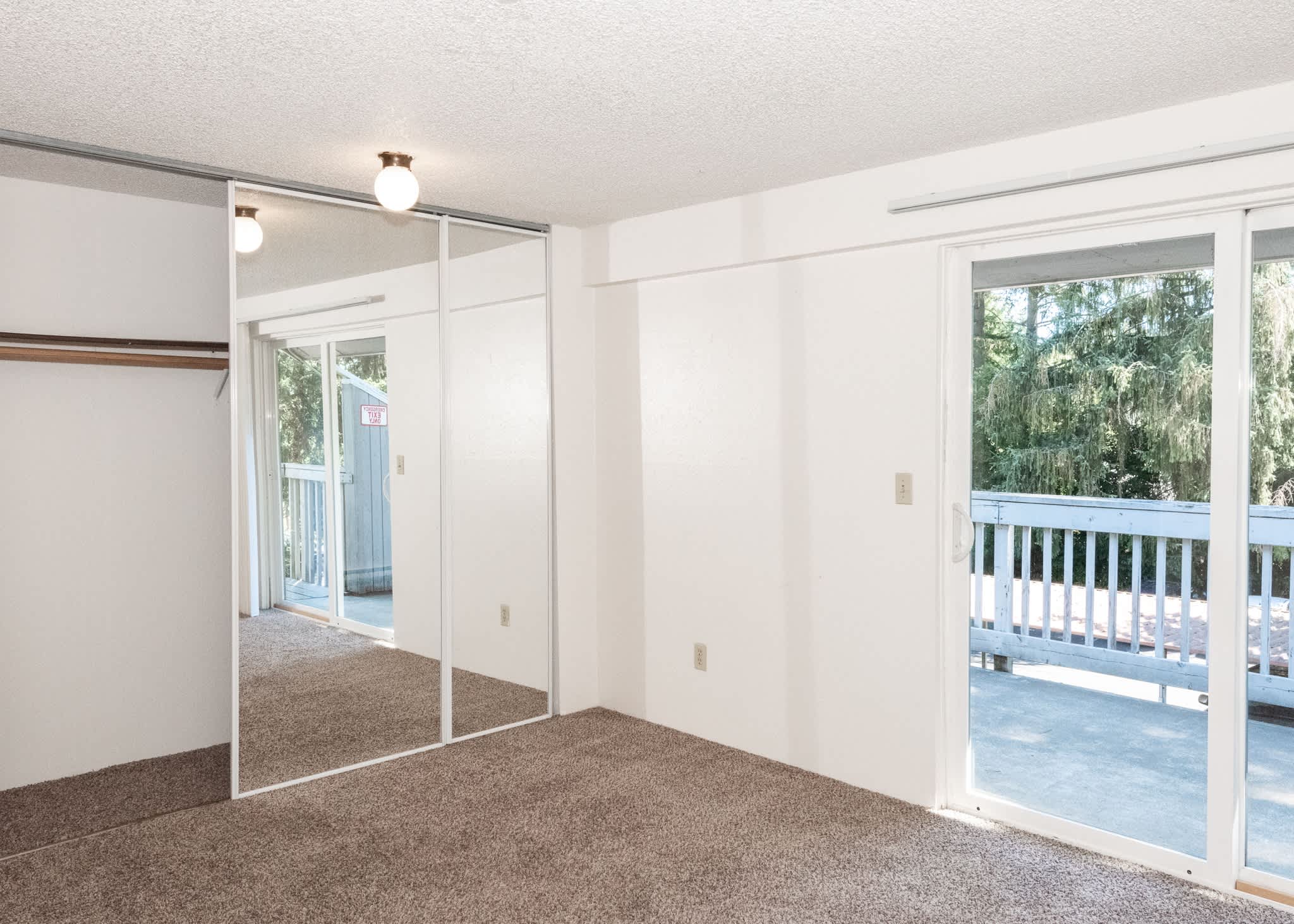 Hallmark Apartments – photo 4