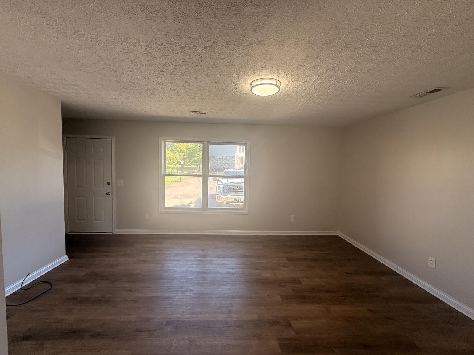 310 Pigeon Ct – photo 3