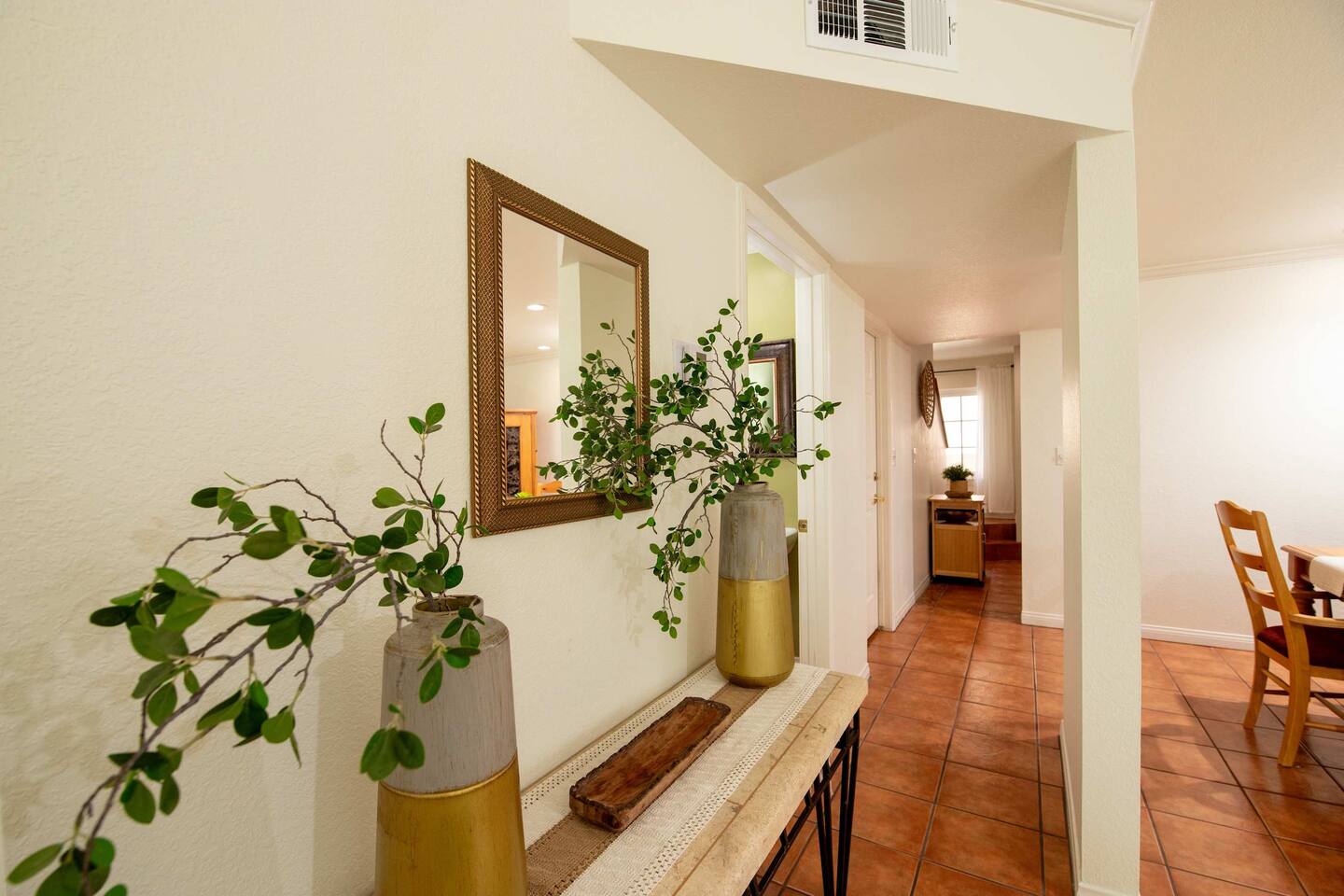 7310 Balboa Blvd – photo 4