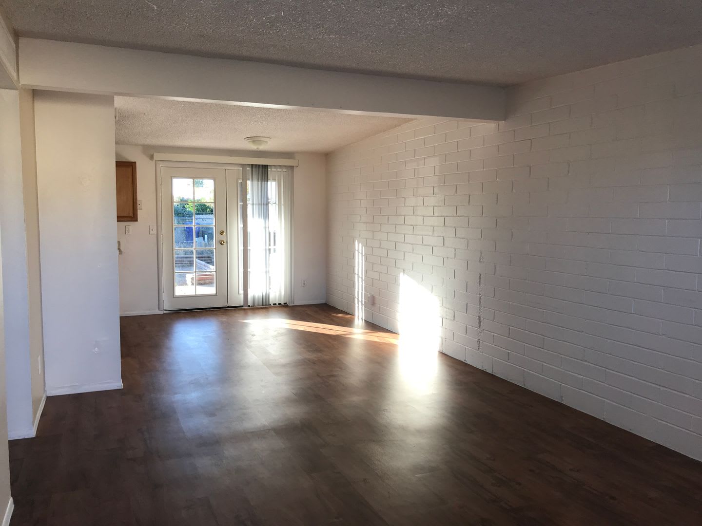 Conveniently Located 3Bdm 2Ba Townhome! – photo 2