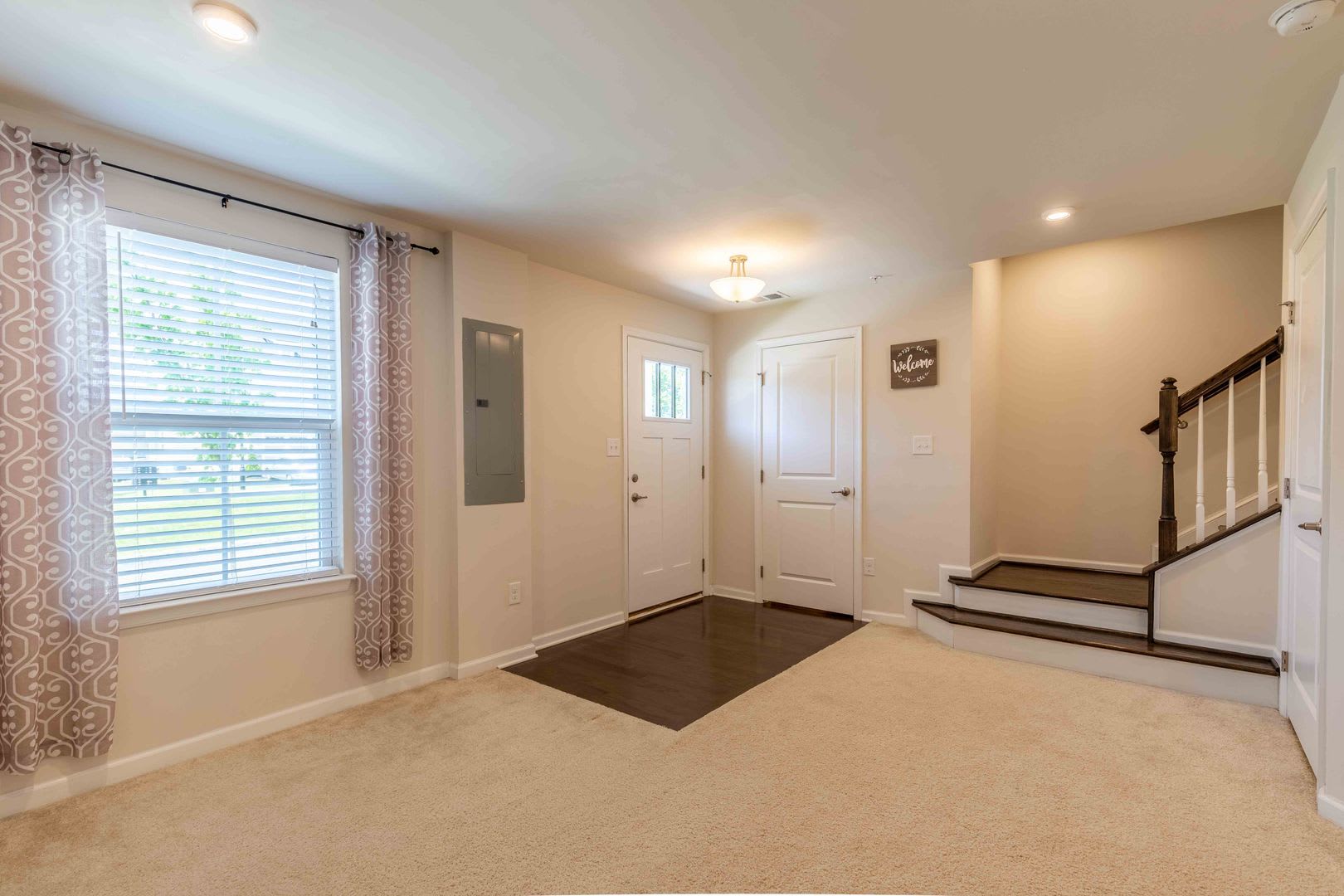 Luxury Townhouse in Stonecliffe of Atwater! – photo 3