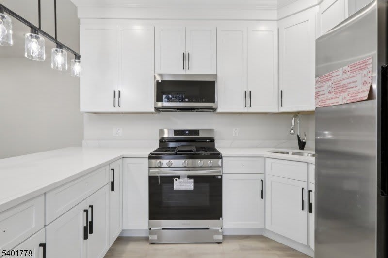 540 E 25Th St – photo 3