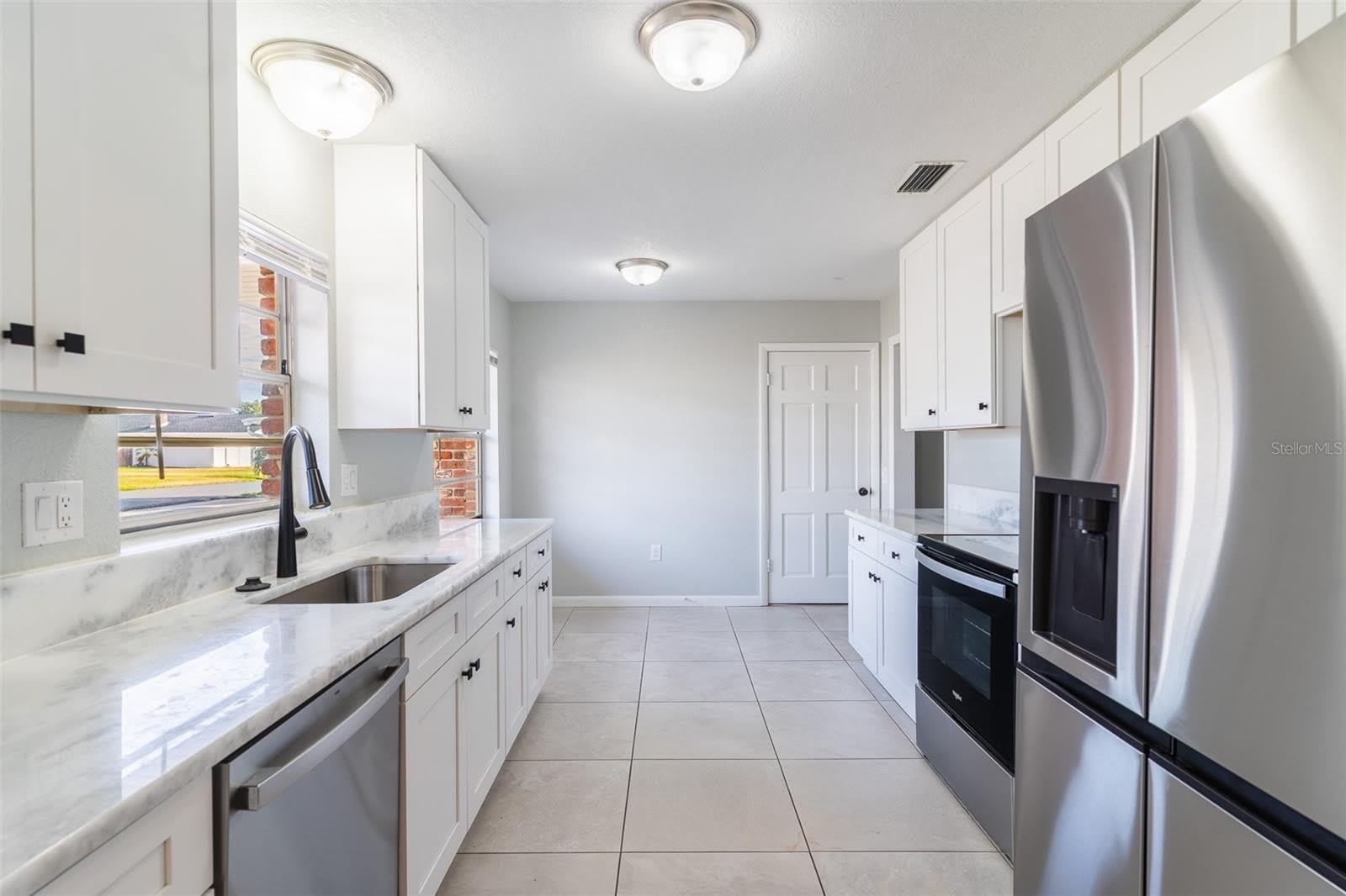 124 SHELLEY Drive – photo 4
