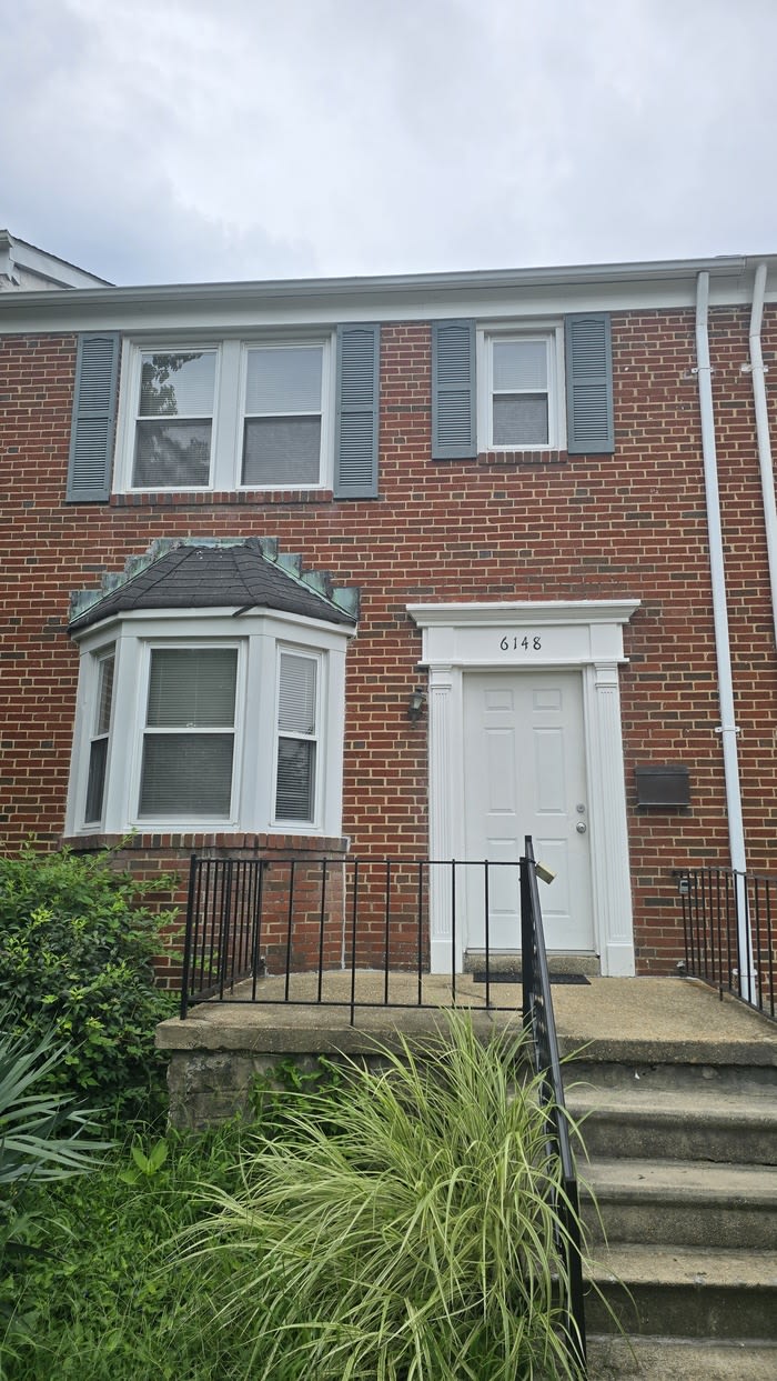 6148 Parkway Drive – photo 1