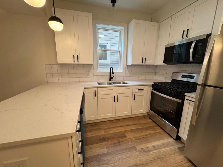 2522 West Charleston St. – photo 3