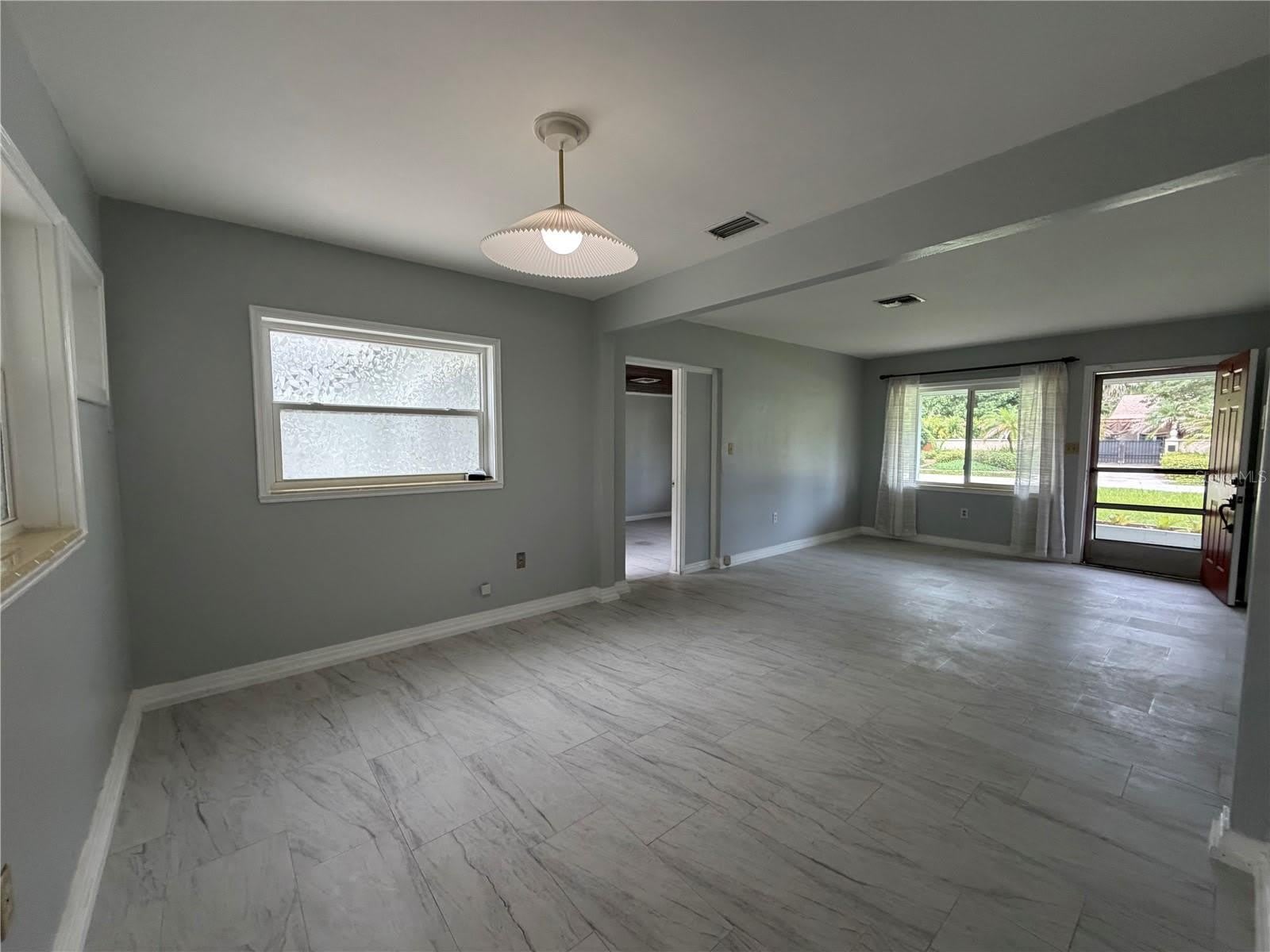 710 WINTHROP Place – photo 5