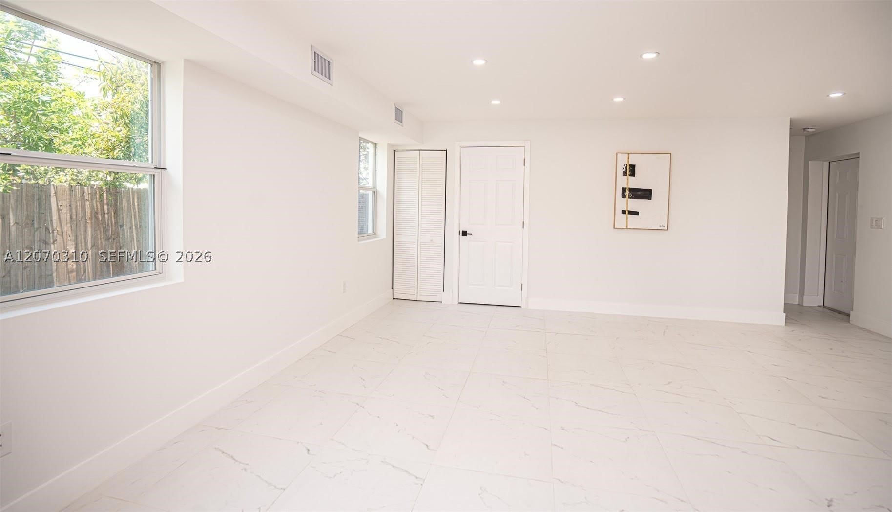 20720 NW 34 Avenue – photo 2