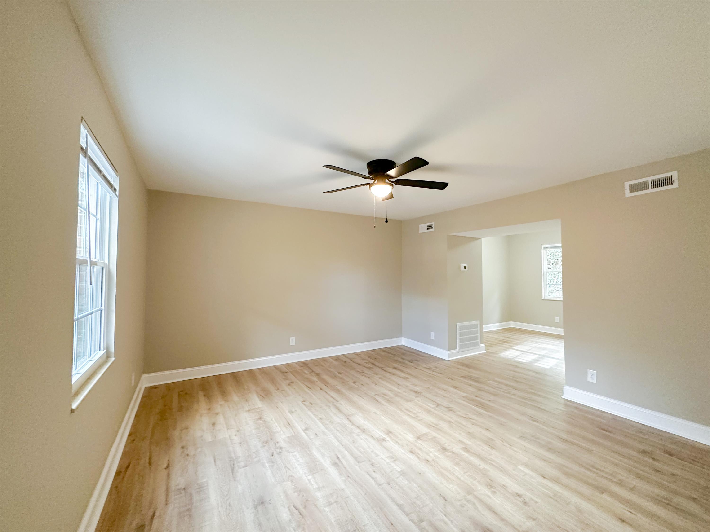 809 Teaberry Ln – photo 3