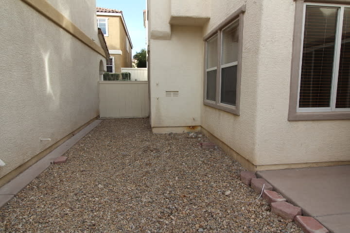 SHOWINGS AVAILABLE NOW – photo 4