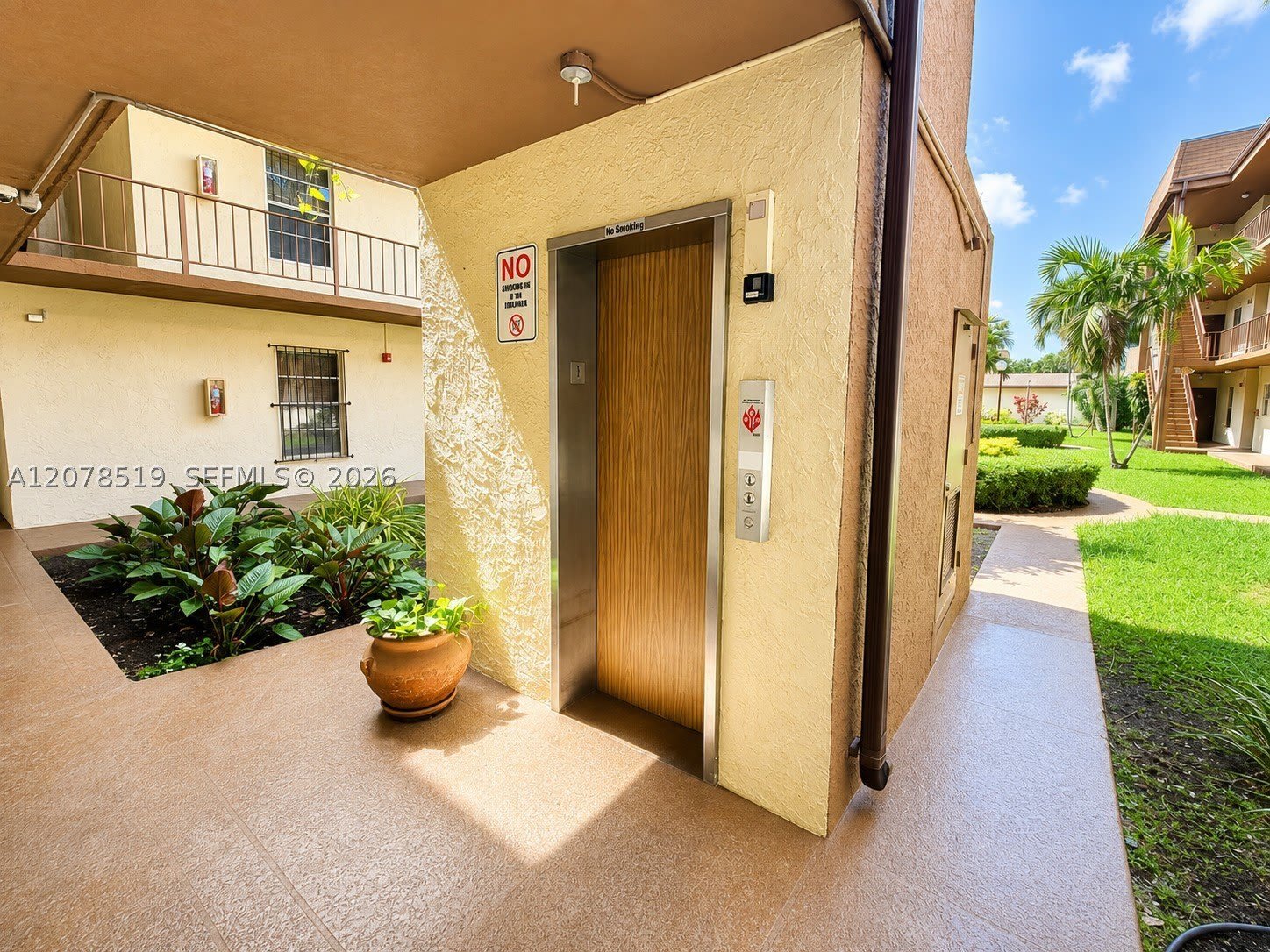 10850 W Flagler St – photo 4