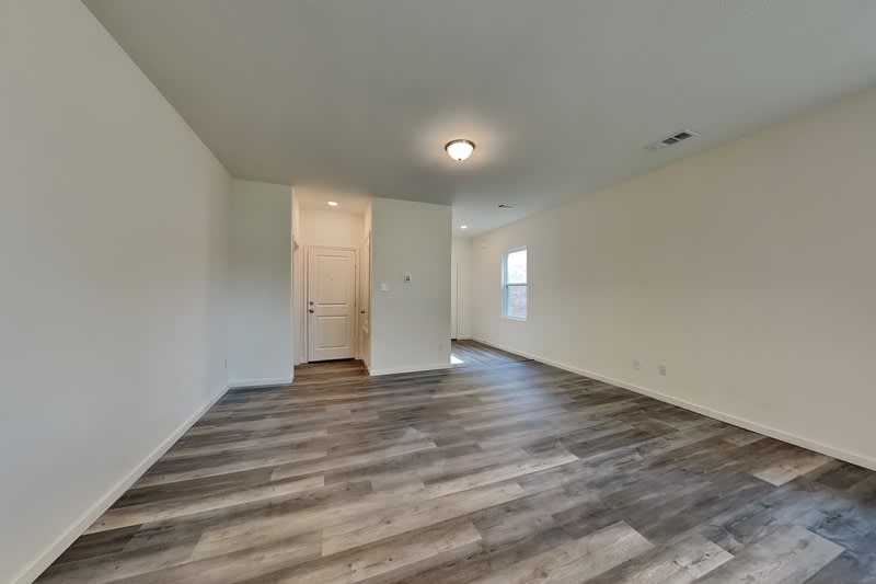 617 Colgate Cir – photo 2