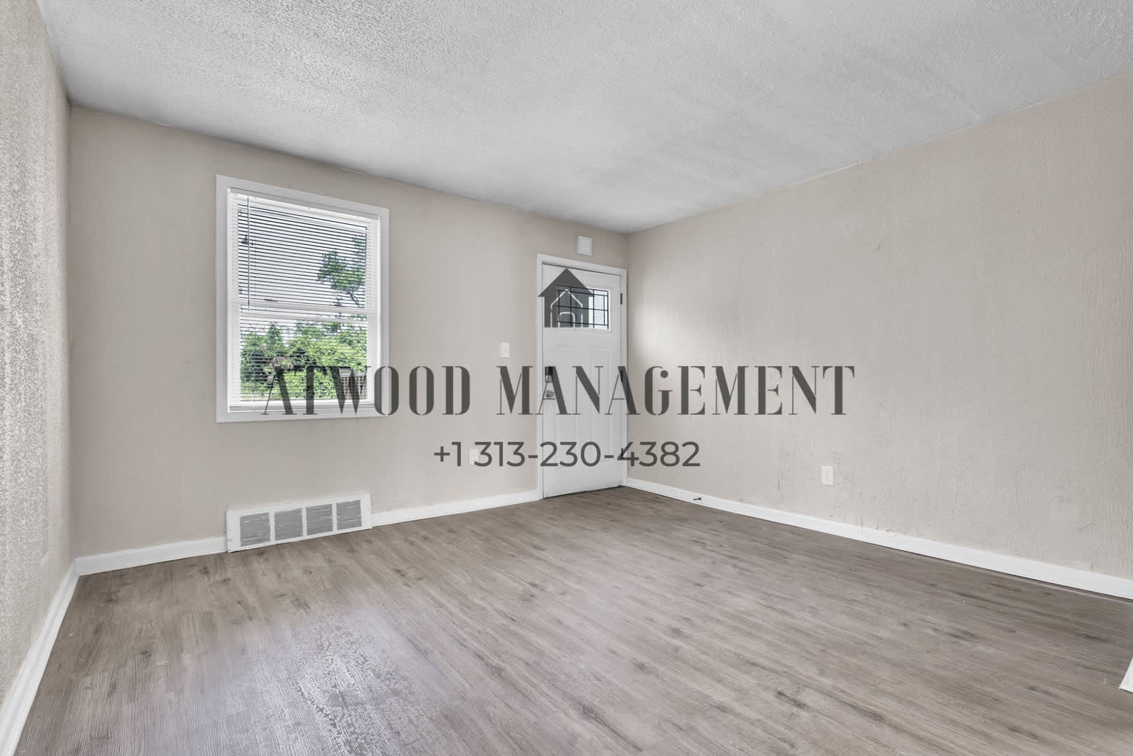 This Beautifully Updated 3 Bedroom 2 Bath Single Family Home Is Ready For Move In – photo 2